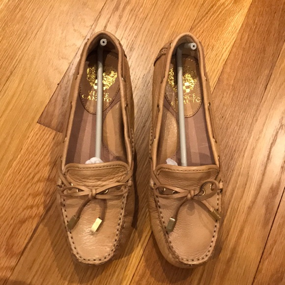Vince Camuto Paula flats NIB!! - Picture 3 of 3